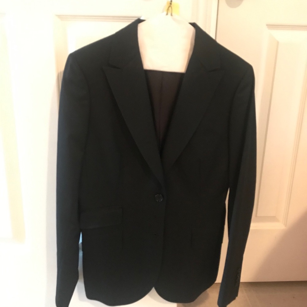 Brooks Brother 2 piece suit/skirt and jacket